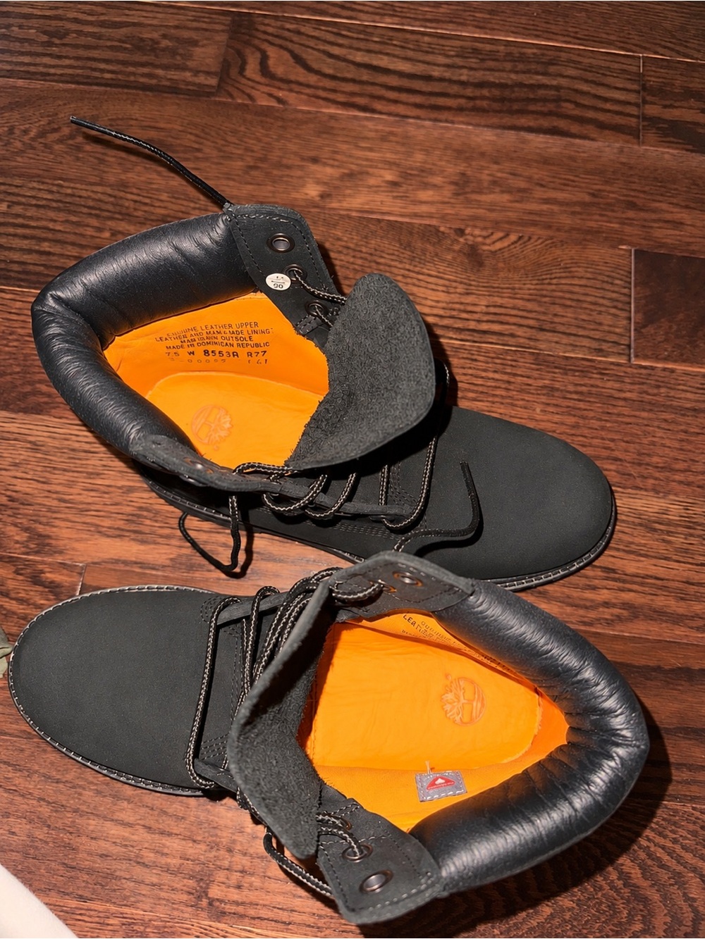 Timberland Black womens Lace-Up Boots with Orange Interior